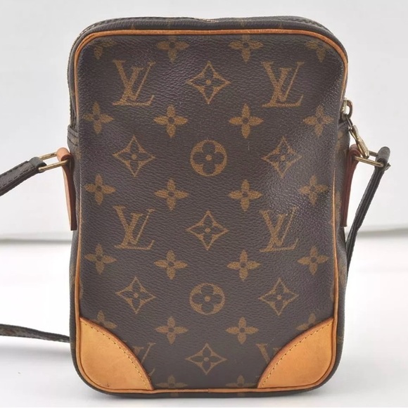 Authentic Louis Vuitton crossbody bag - Picture 4 of 16